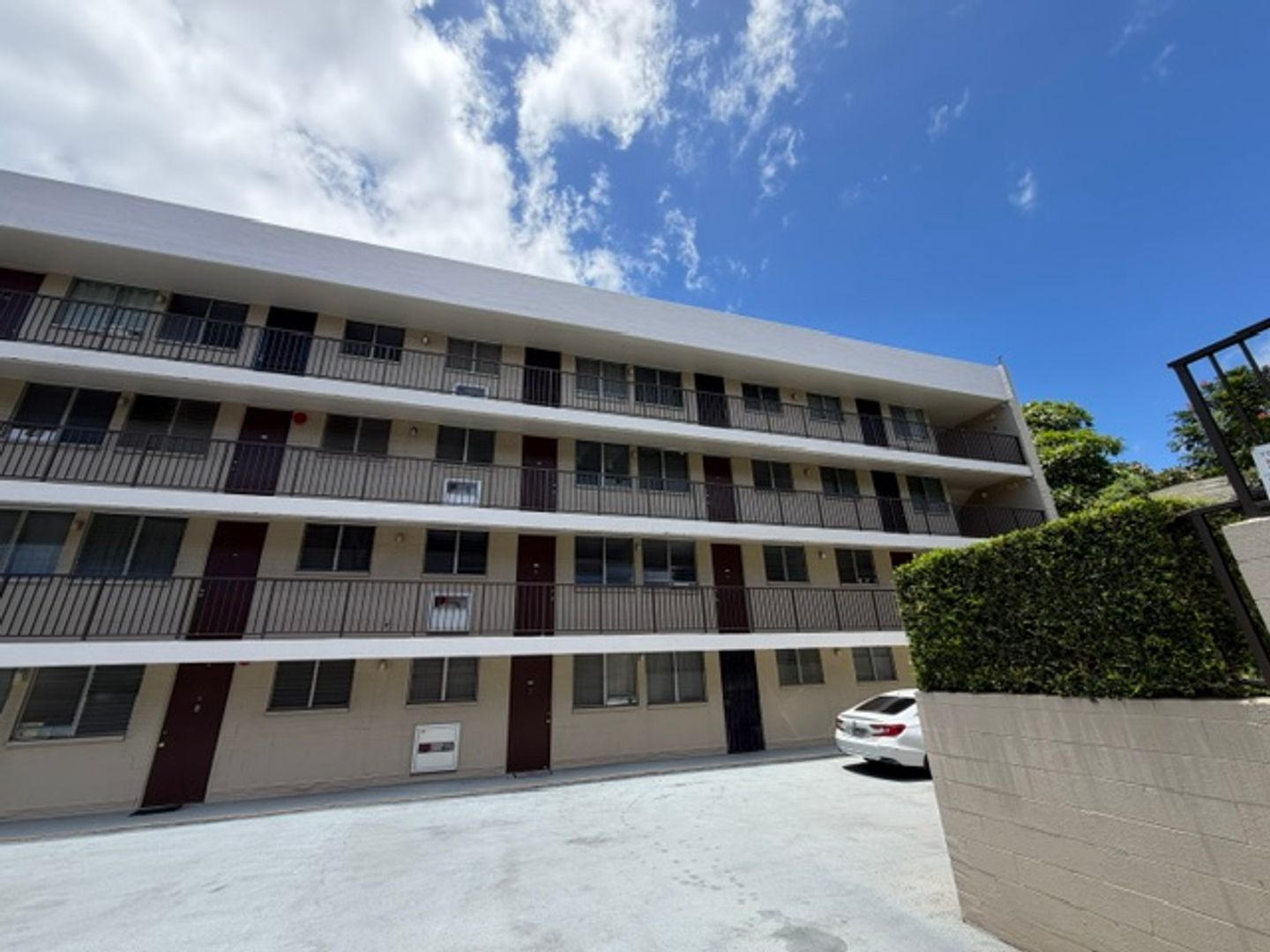Honolulu Condo: 1401 Lusitana St
