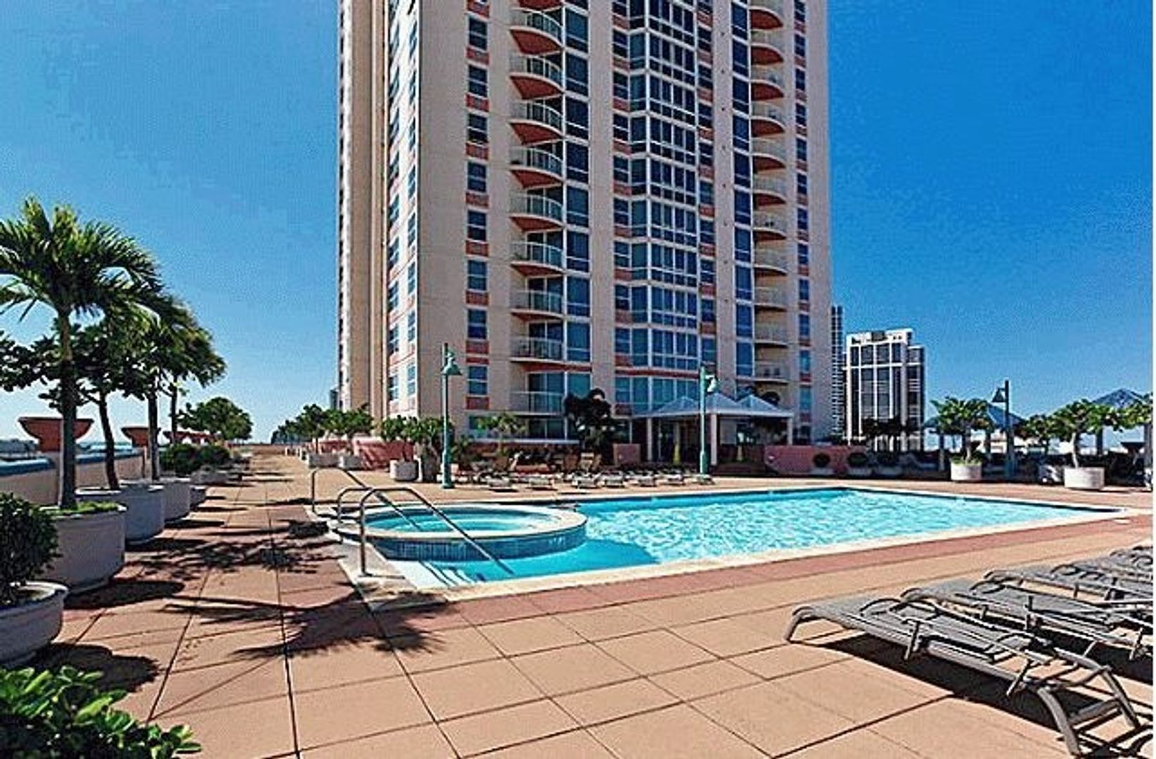 Honolulu Condo: 801 S King Street