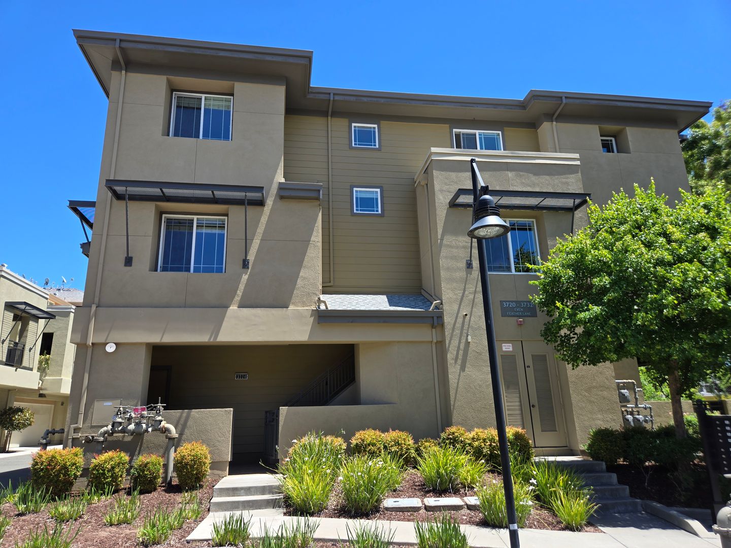Palo Alto Townhome: 3720 Feather Lane
