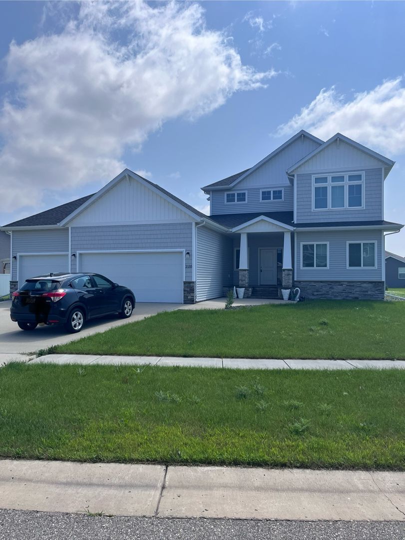 West Fargo House: 2135 14th St W