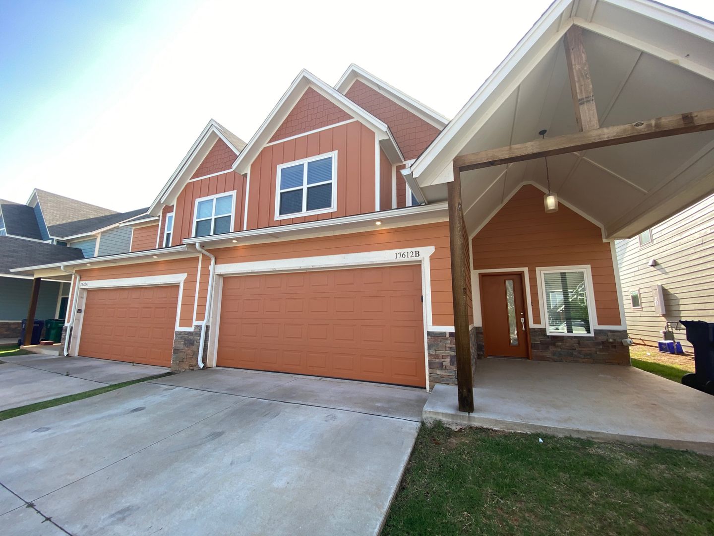 Edmond House: 17612 Hampton Park Dr #B