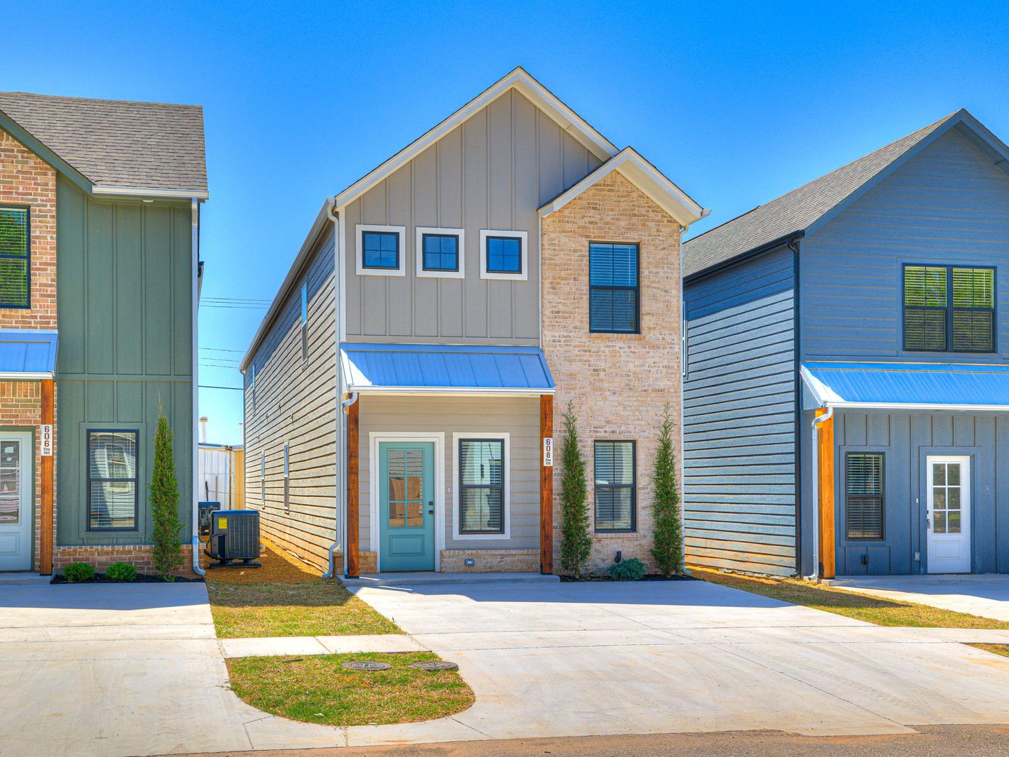 Edmond House: 618 W. 2nd Street Suite 100