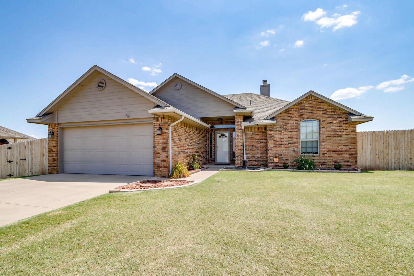 Piedmont House: 1174 Misty Ln NW