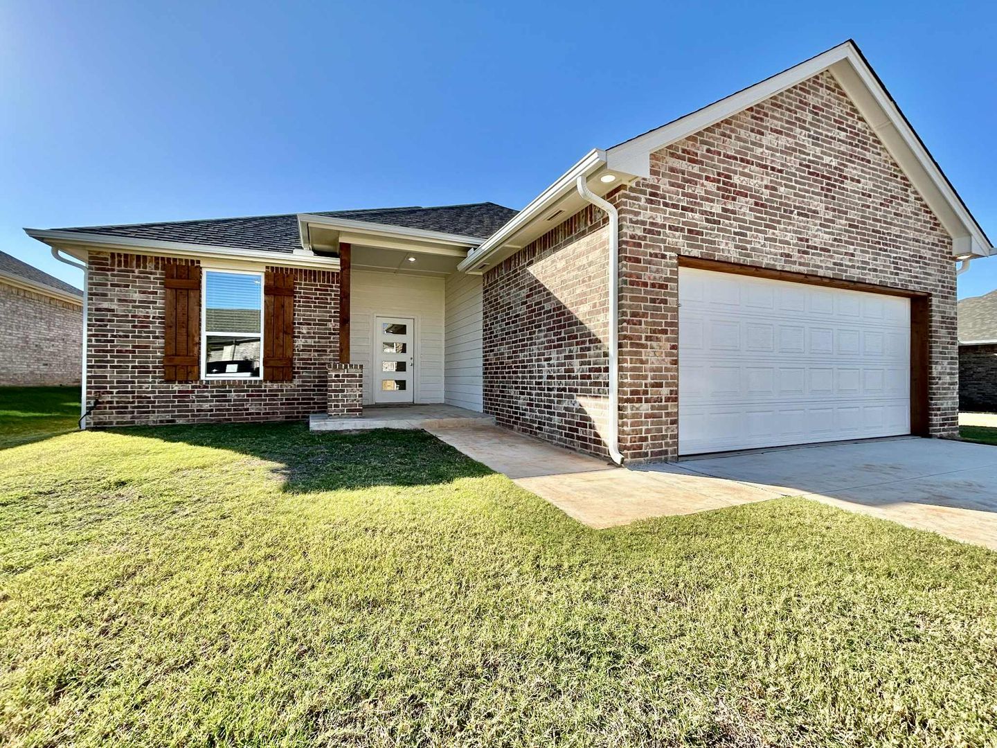 Charming 4 Bedroom 2 Bathroom in Council Ridge - Brand New Build!!!