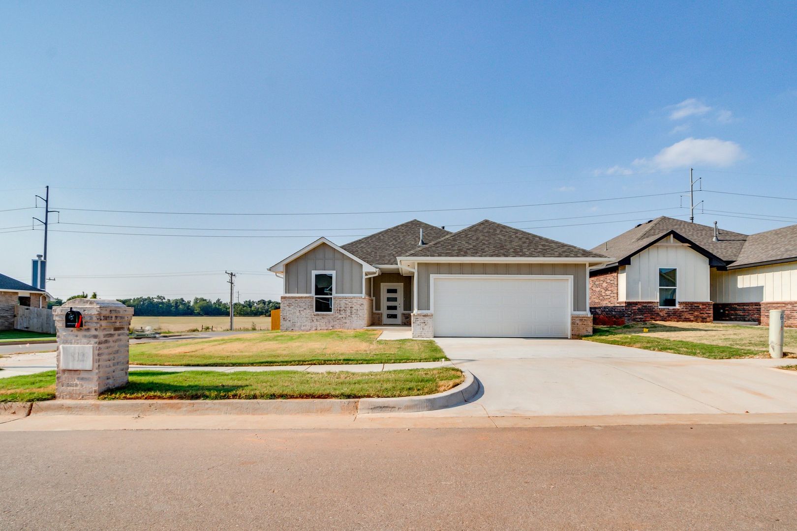 Edmond House: 8329 NW 163rd Terrace