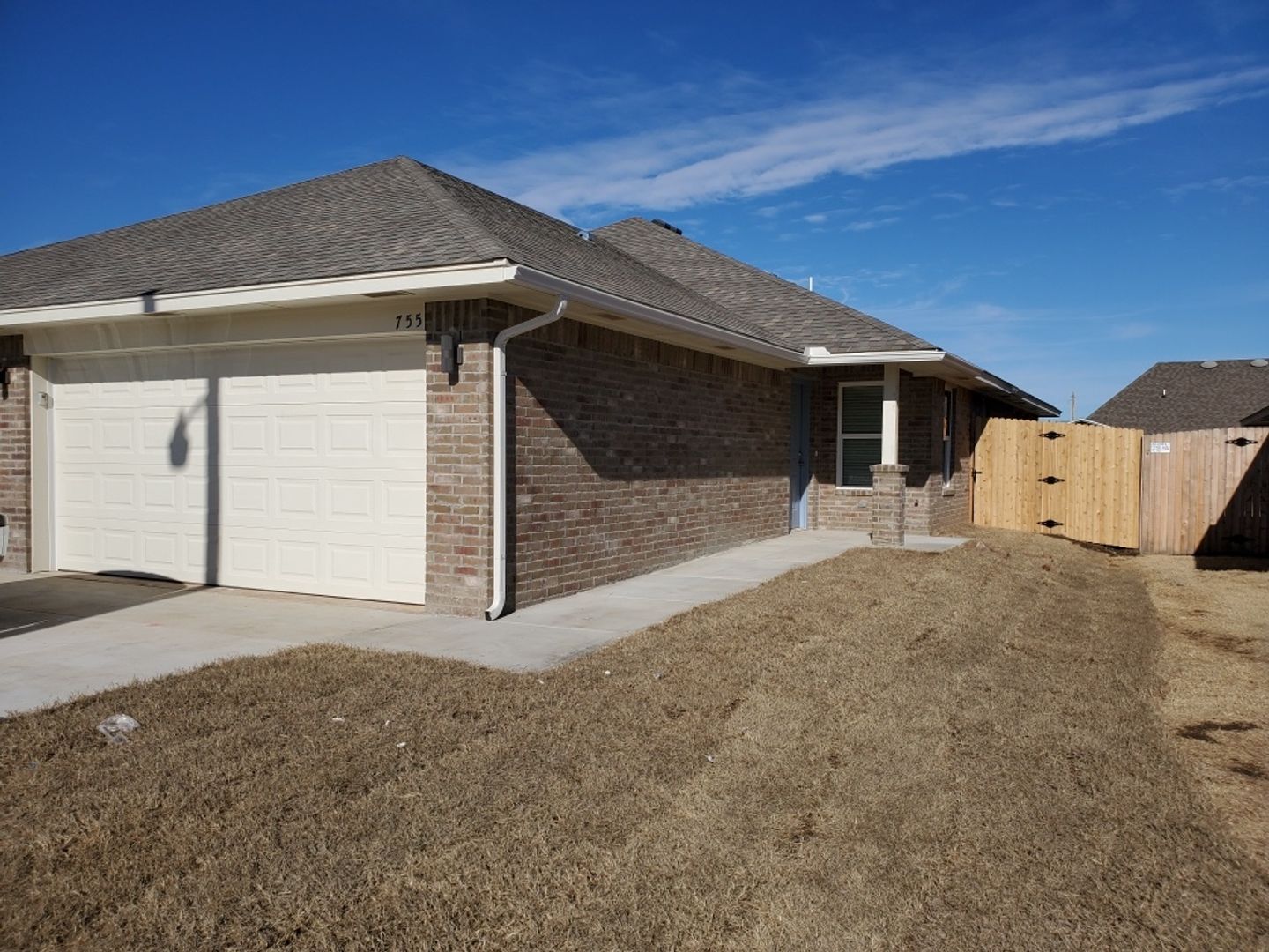 Moore House: 755 SW 13th St