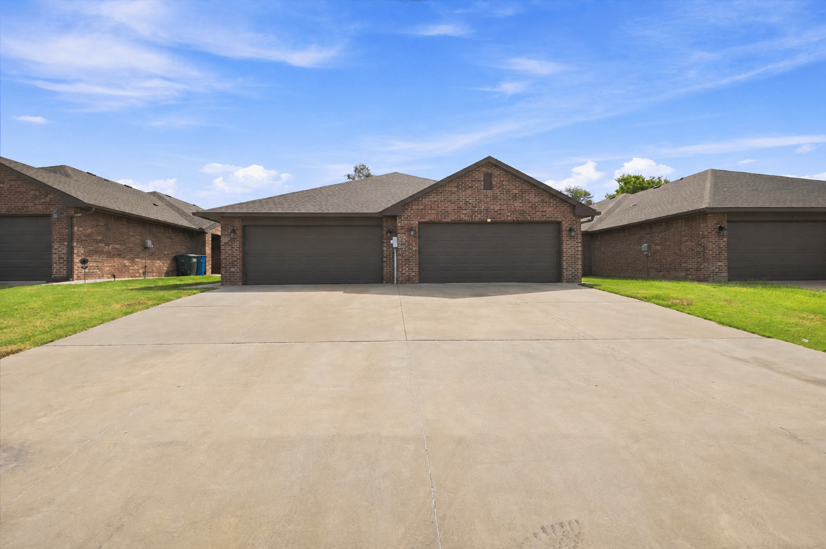 Edmond House: 404 Chalk Hill Ct