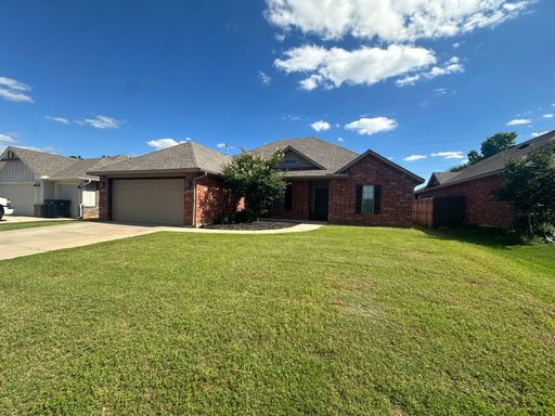 4 Bedroom 2 Bath 2 Car Garage Yukon *Mustang Schools* – photo 1