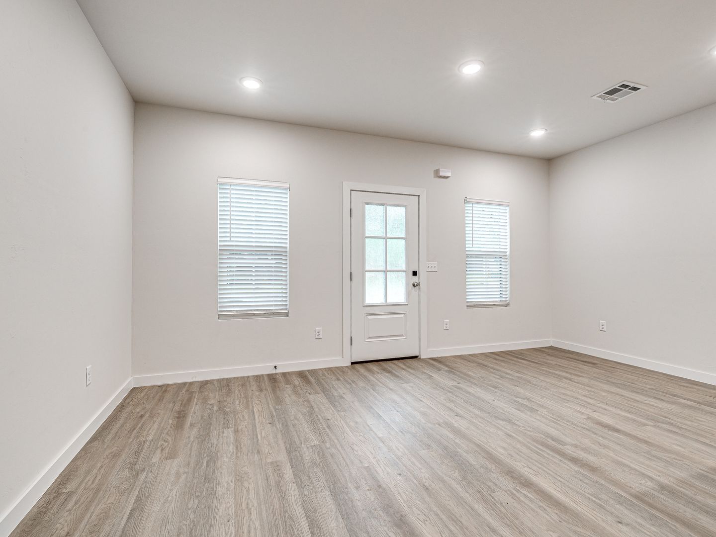 D - 604 W. 2nd Street Suite 100 12 of 12