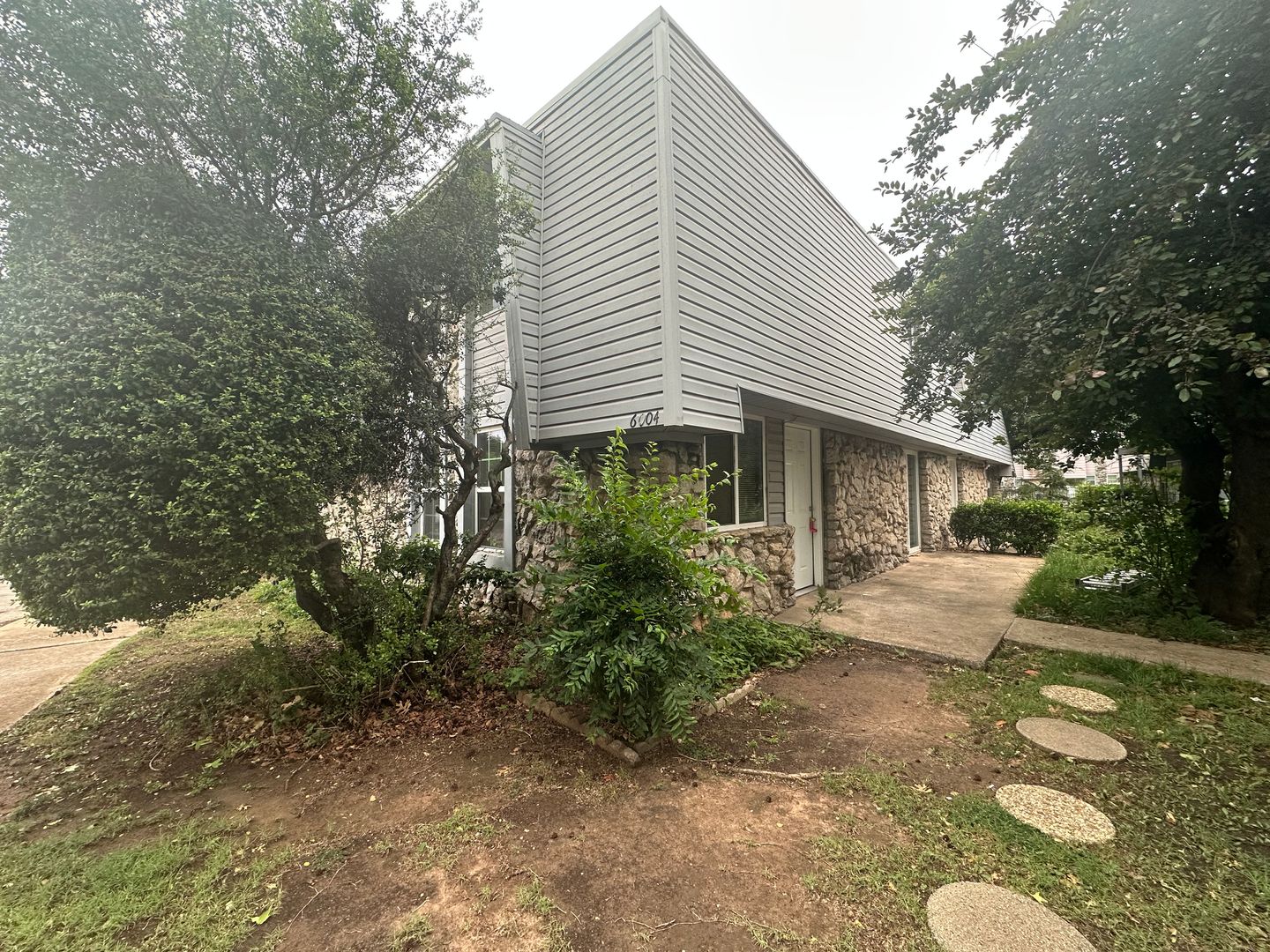 Oklahoma City House: 6004 NW Expressway