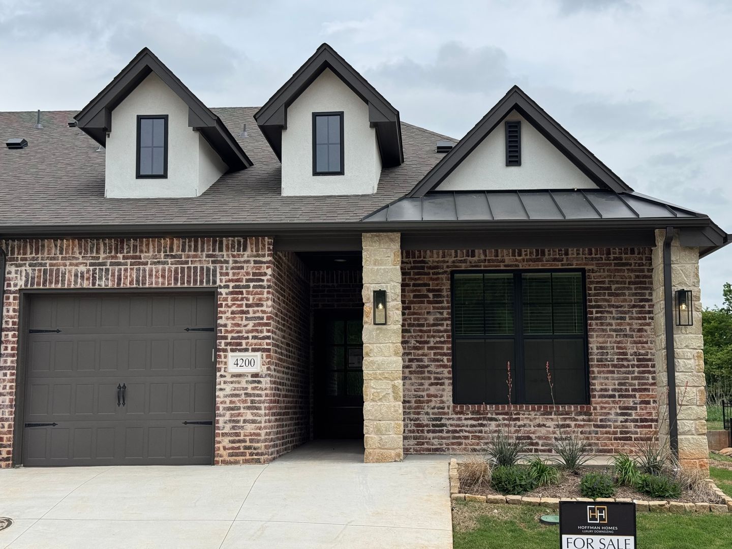 Edmond House: 4200 Abbey Park Dr