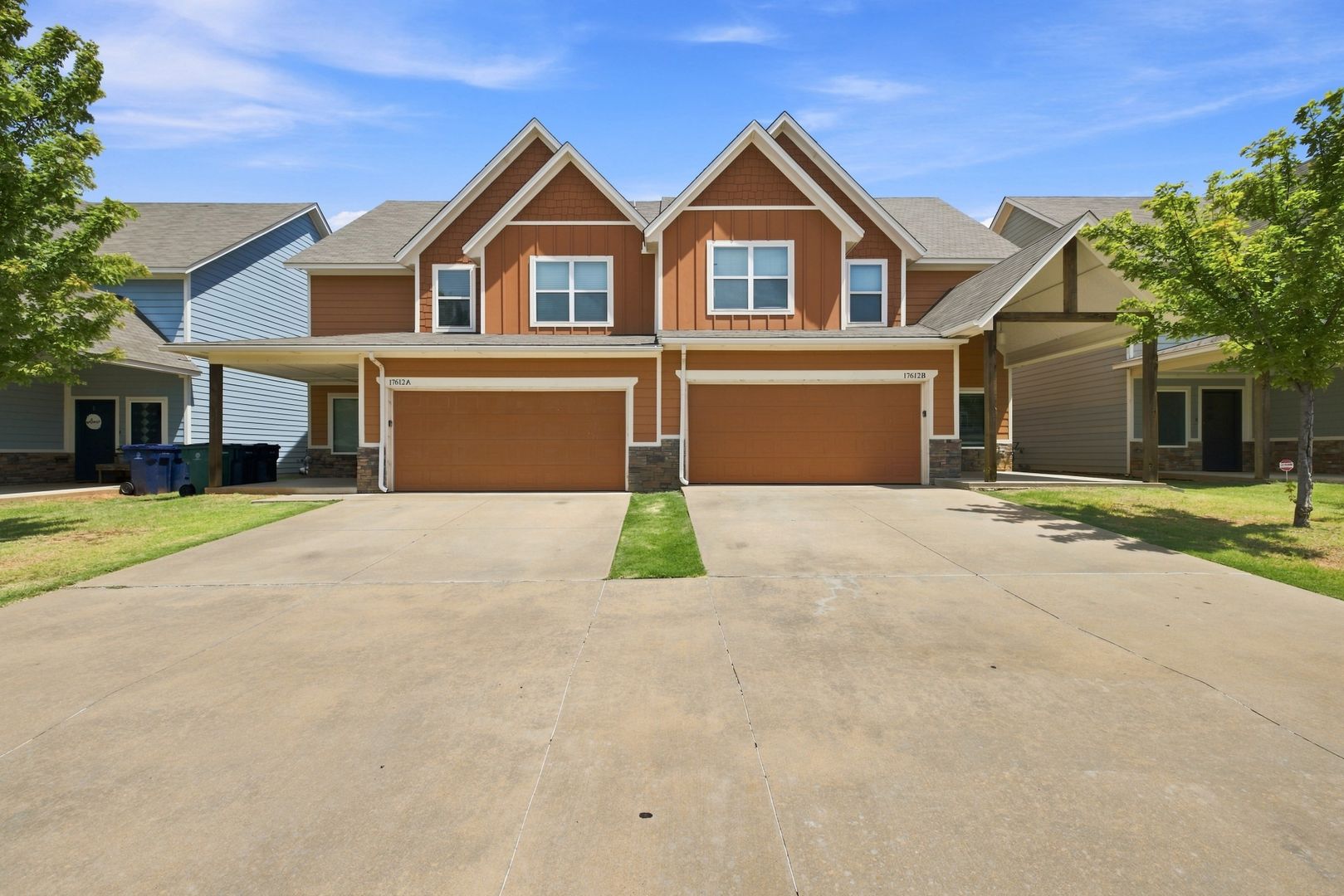 Edmond House: 17612 Hampton Park Dr #B