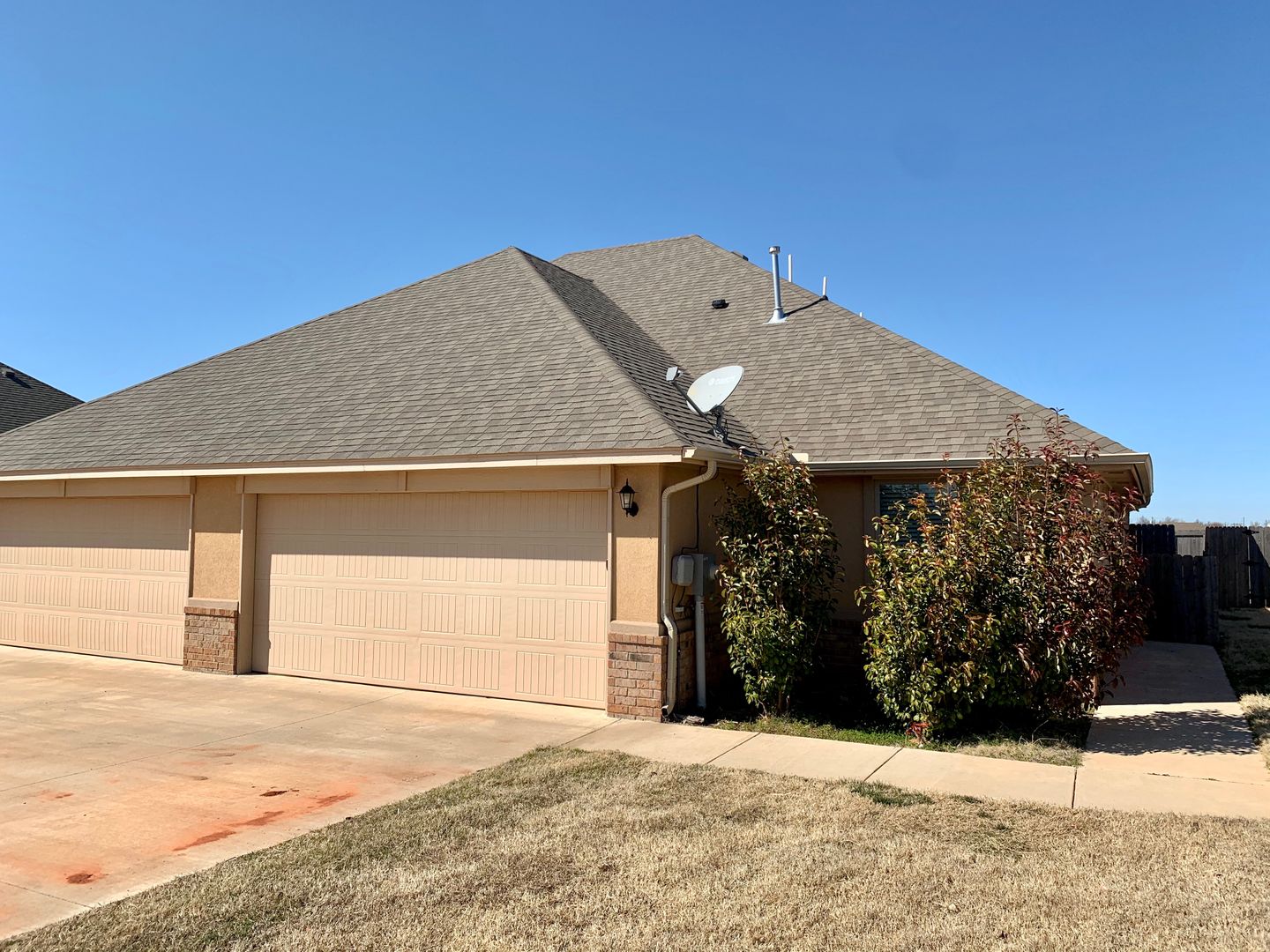 Yukon House: 11213 Coachmans Road