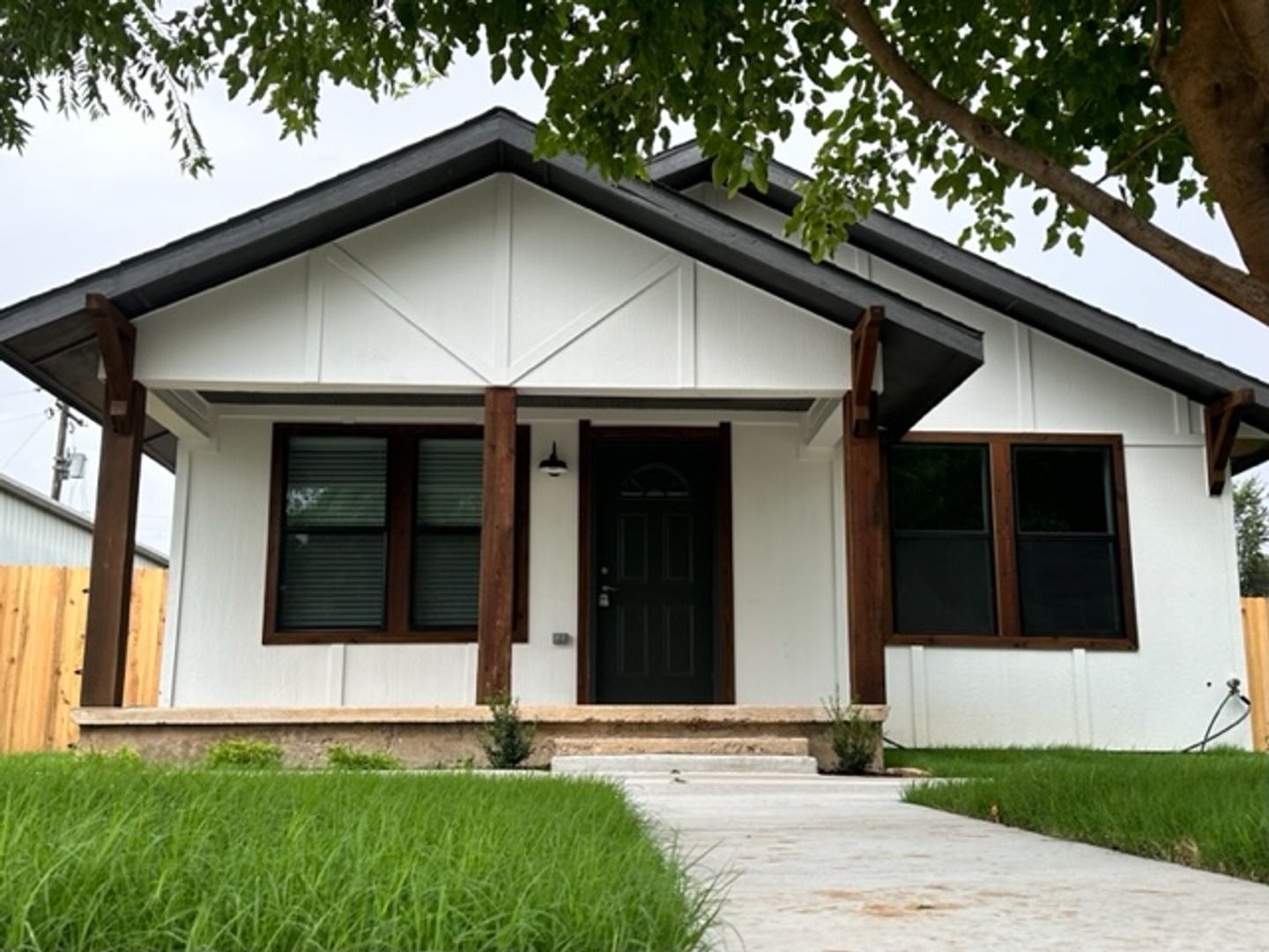 Bethany House: 5008 N Asbury Ave