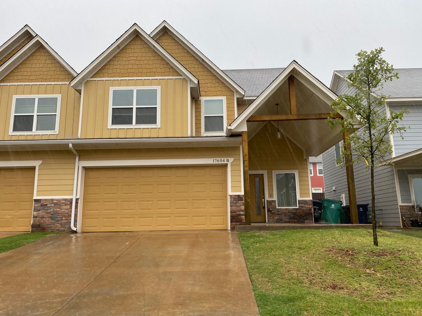 Edmond House: 17604 Sunny Hollow Road #B