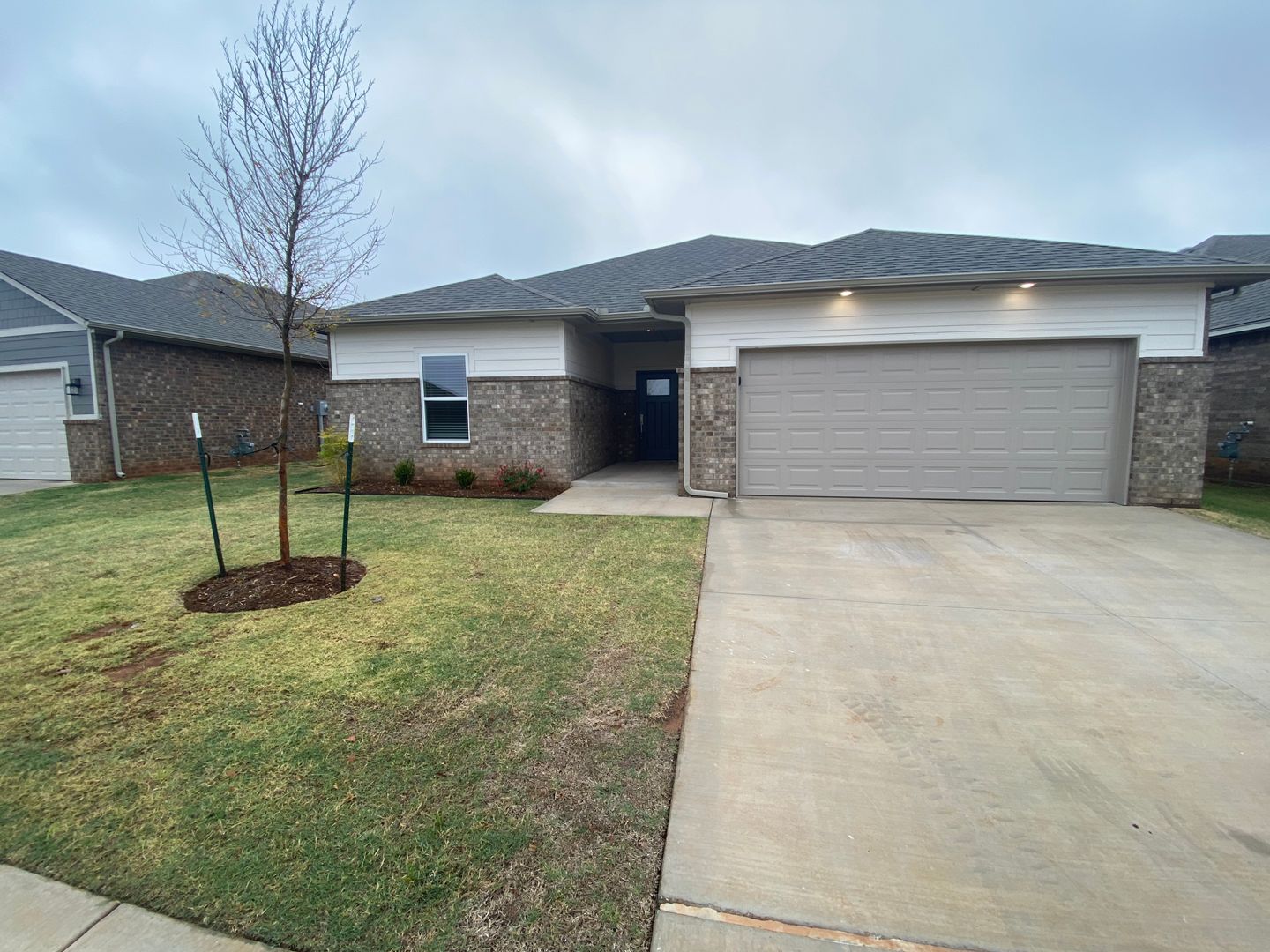 Yukon House: 1928 Sara Vista Dr