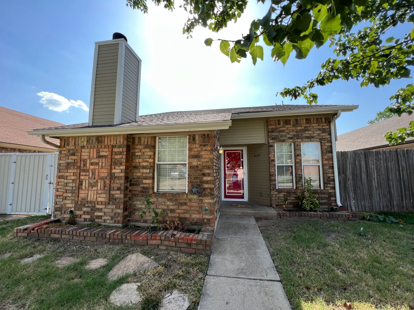 Moore House: 2137 Goodrich Drive