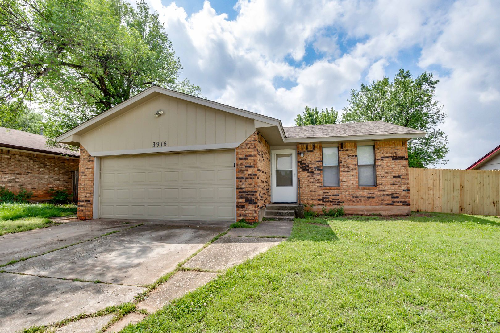 Oklahoma City House: 3916 SE 46th St