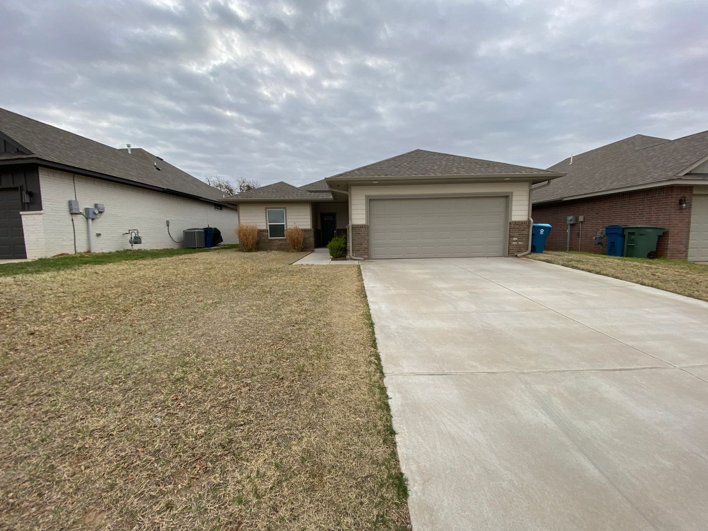 Edmond House: 504 Martina Lane