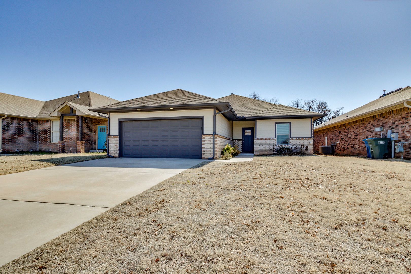 Edmond House: 2224 Fallview Dr