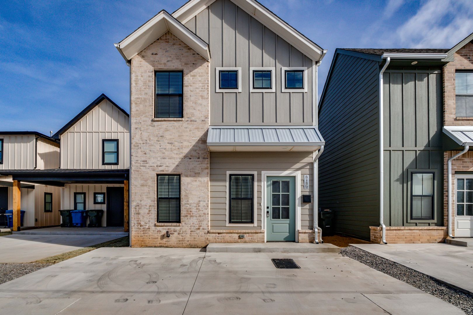 Edmond House: 618 W. 2nd Street Suite 110