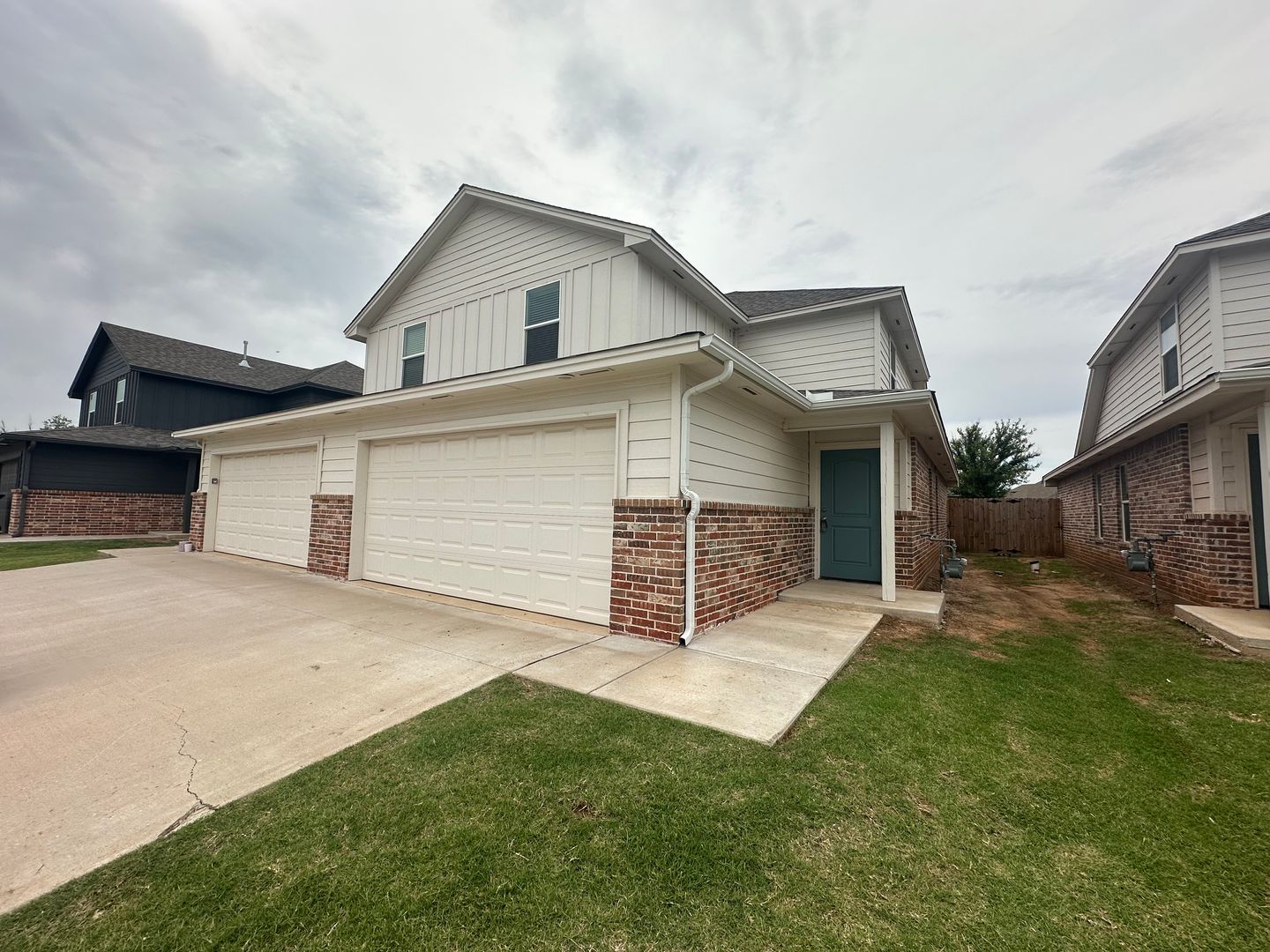 Yukon House: 10814 NW 119th Place