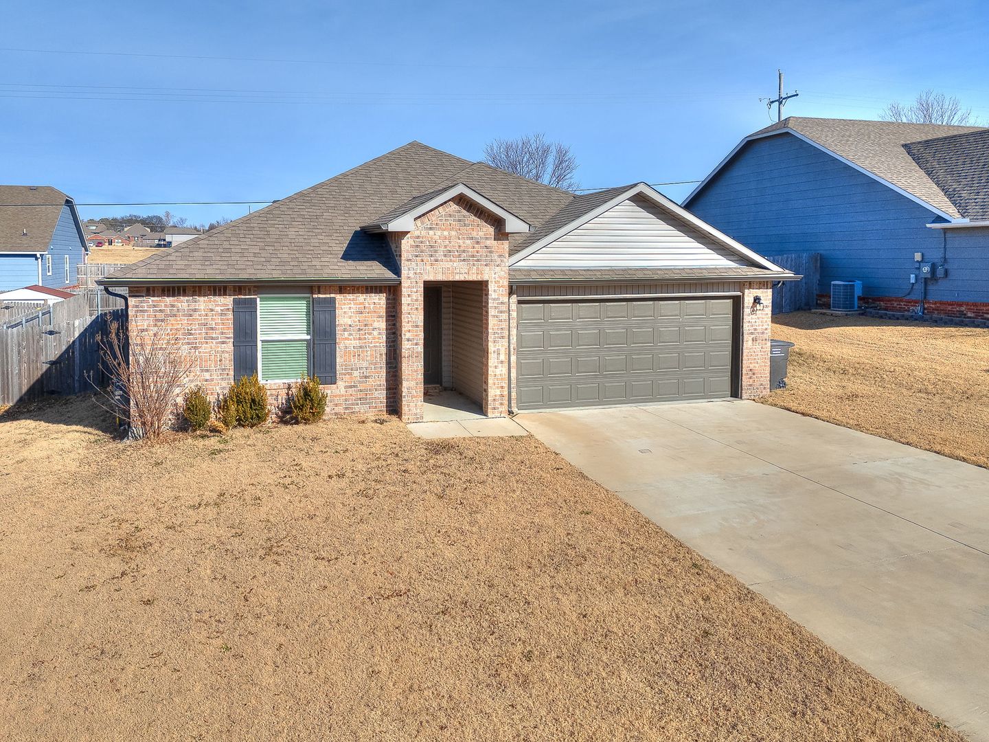 Bartlesville House: 3110 SE Debbie Lane