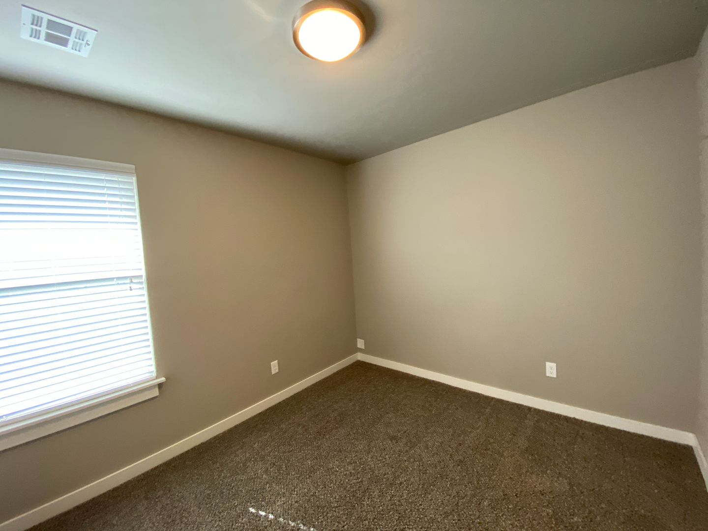 Moore House: 1503 MacAlpine Ste