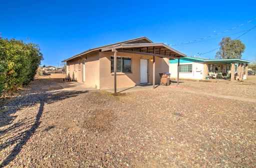 3 Bed + 1.5 Bath + 1008 SF single family home in Coolidge neighborhood