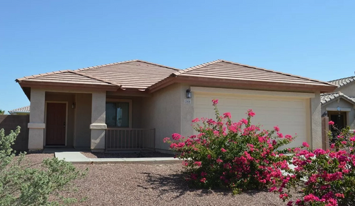 Single Level 4 Bedroom + 3 Bathroom + 2 Car Garage in Buckeye – photo 1