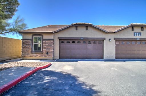 Charming 3-Bedroom Home in Gated Community with Resort-Style Amenities! – photo 1