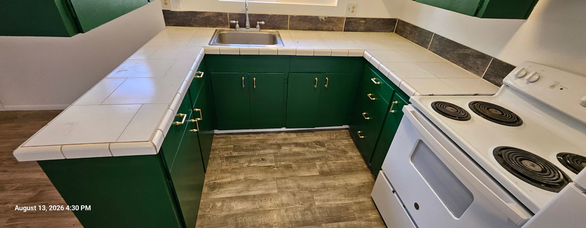 spacious 2 bedroom 1 bath with patio area 3 of 8