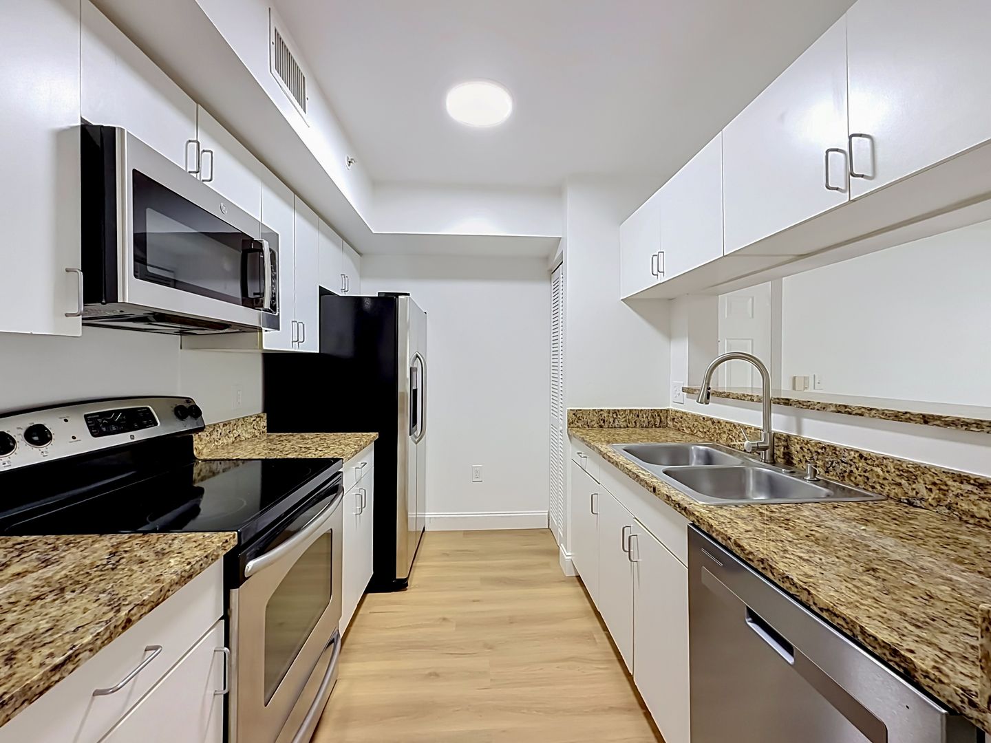 Coconut Creek House: 4852 N State Road Unit 3103