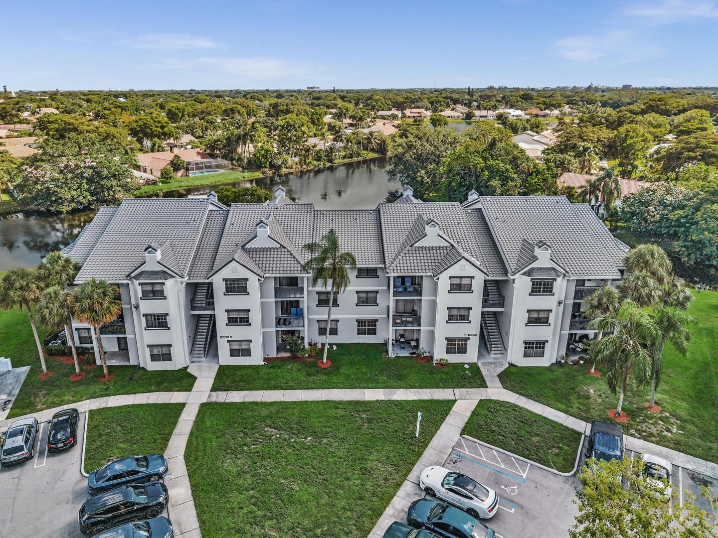 Coral Springs House: 11225 W Atlantic Blvd #306