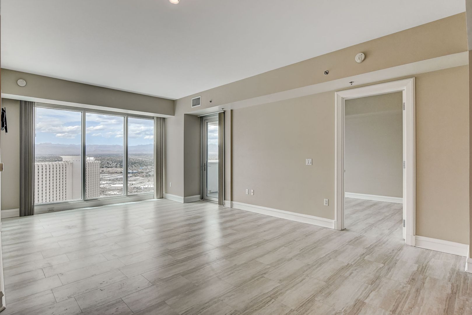 Las Vegas Condo: 2700 Las Vegas Blvd #2901