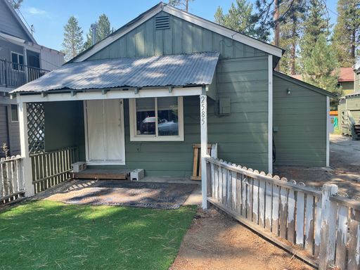 Cozy 1 bedroom cabin with washer/dryer hooks ups – photo 1