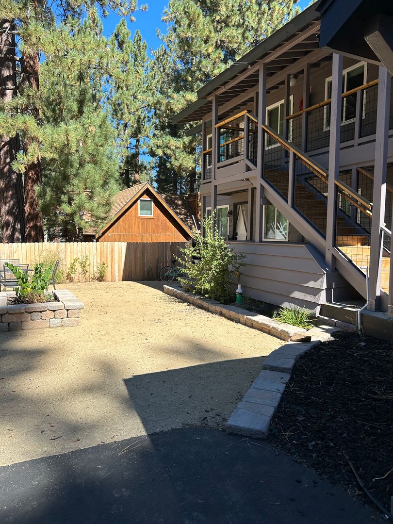 South Lake Tahoe Apartment: 2531 Elwood Ave.