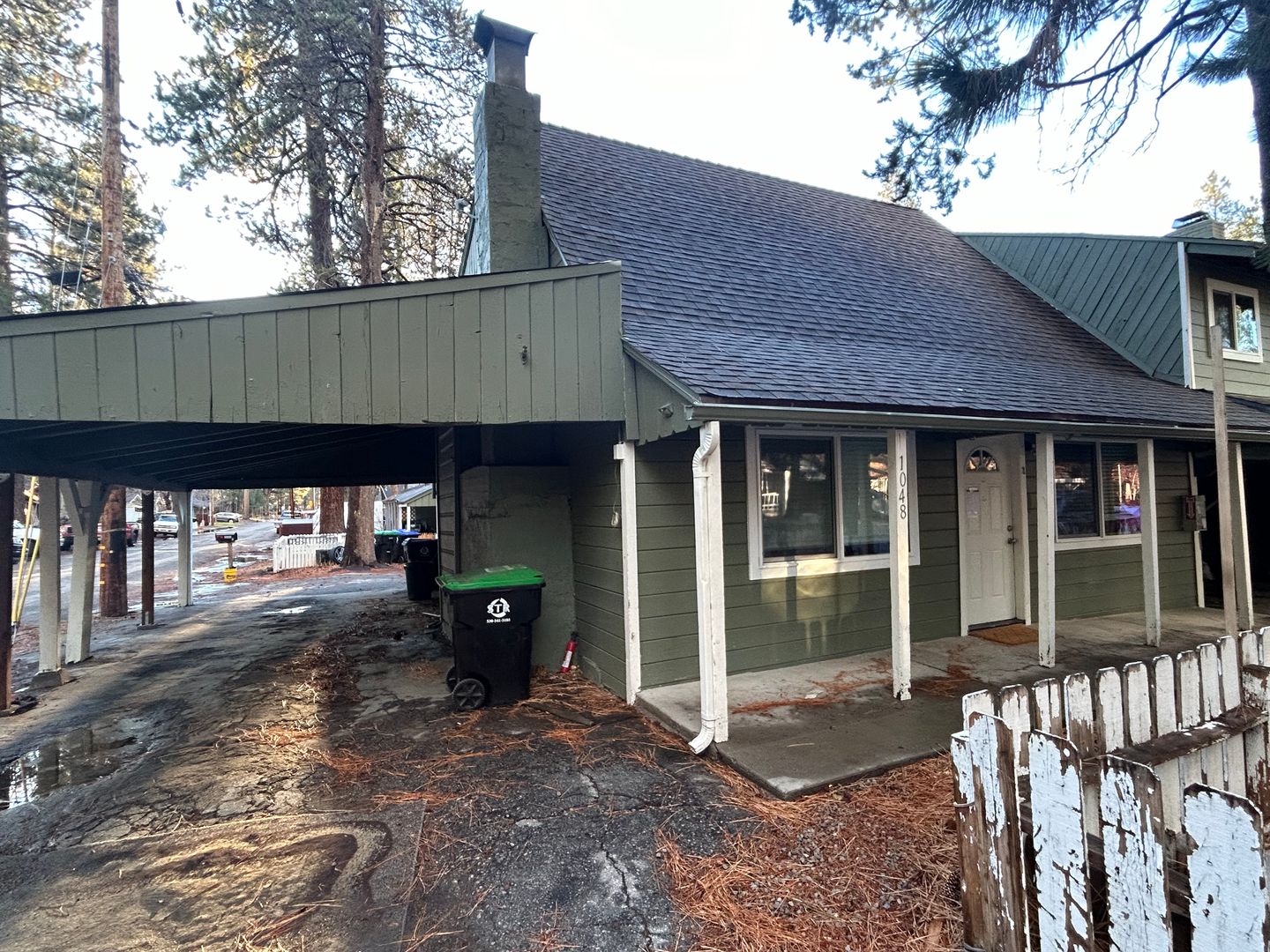 South Lake Tahoe Apartment: 1048 Reno Ave.