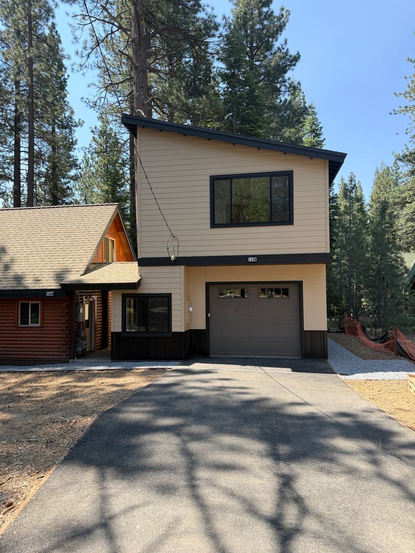 South Lake Tahoe House: 1486 Plumas Ct.