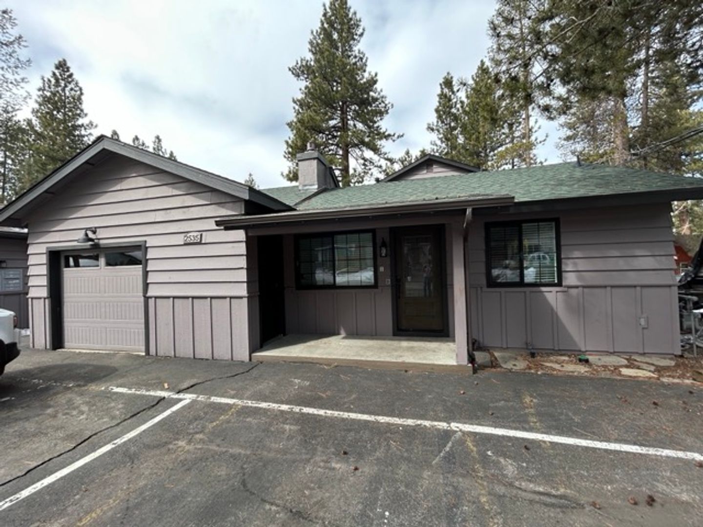 South Lake Tahoe Apartment: 2535 Elwood Ave.