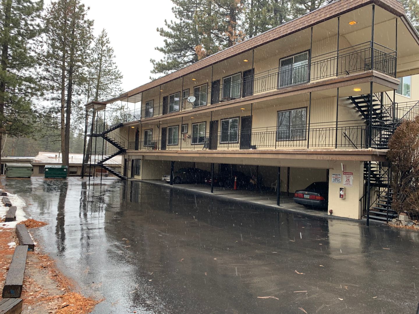 South Lake Tahoe Apartment: 3993 Manzanita Ave.