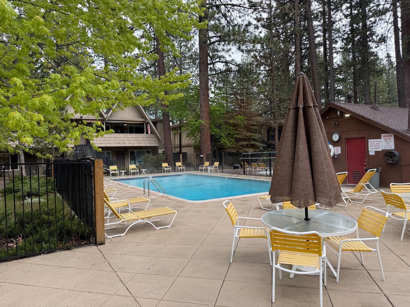South Lake Tahoe House: 1128A Herbert Ave.