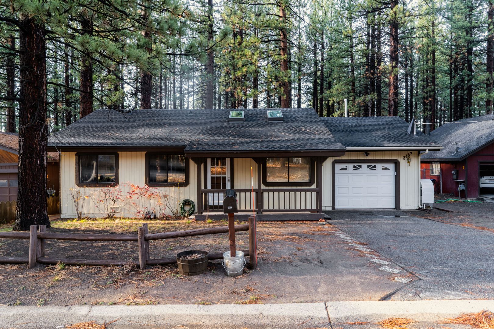 South Lake Tahoe House: 3457 Champlain Drive