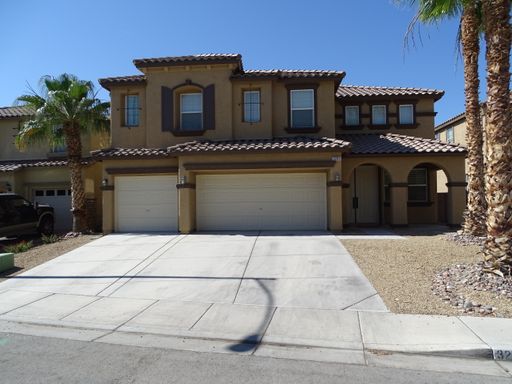 5 Bedroom North Las Vegas Home With Bed And Bath On 1st Floor – photo 1