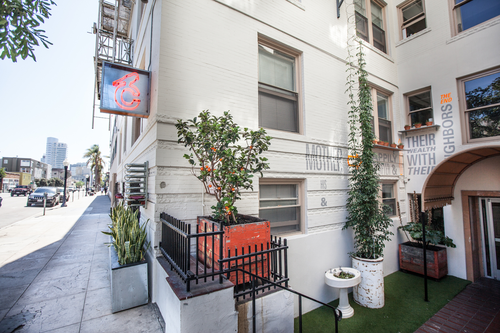 San Diego Apartment: 950 9th Ave.