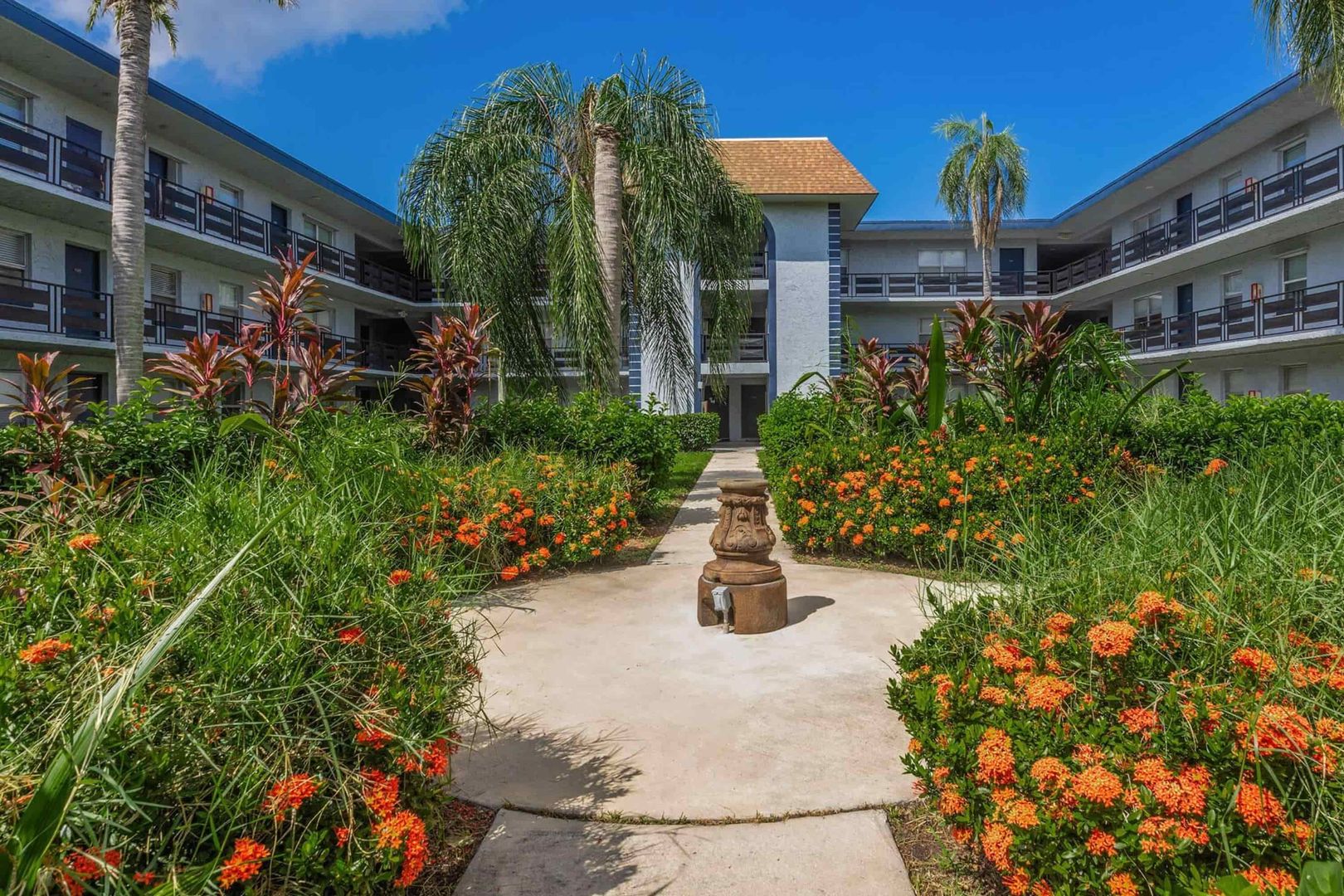 Holiday Apartment: 4348 Plaza Dr