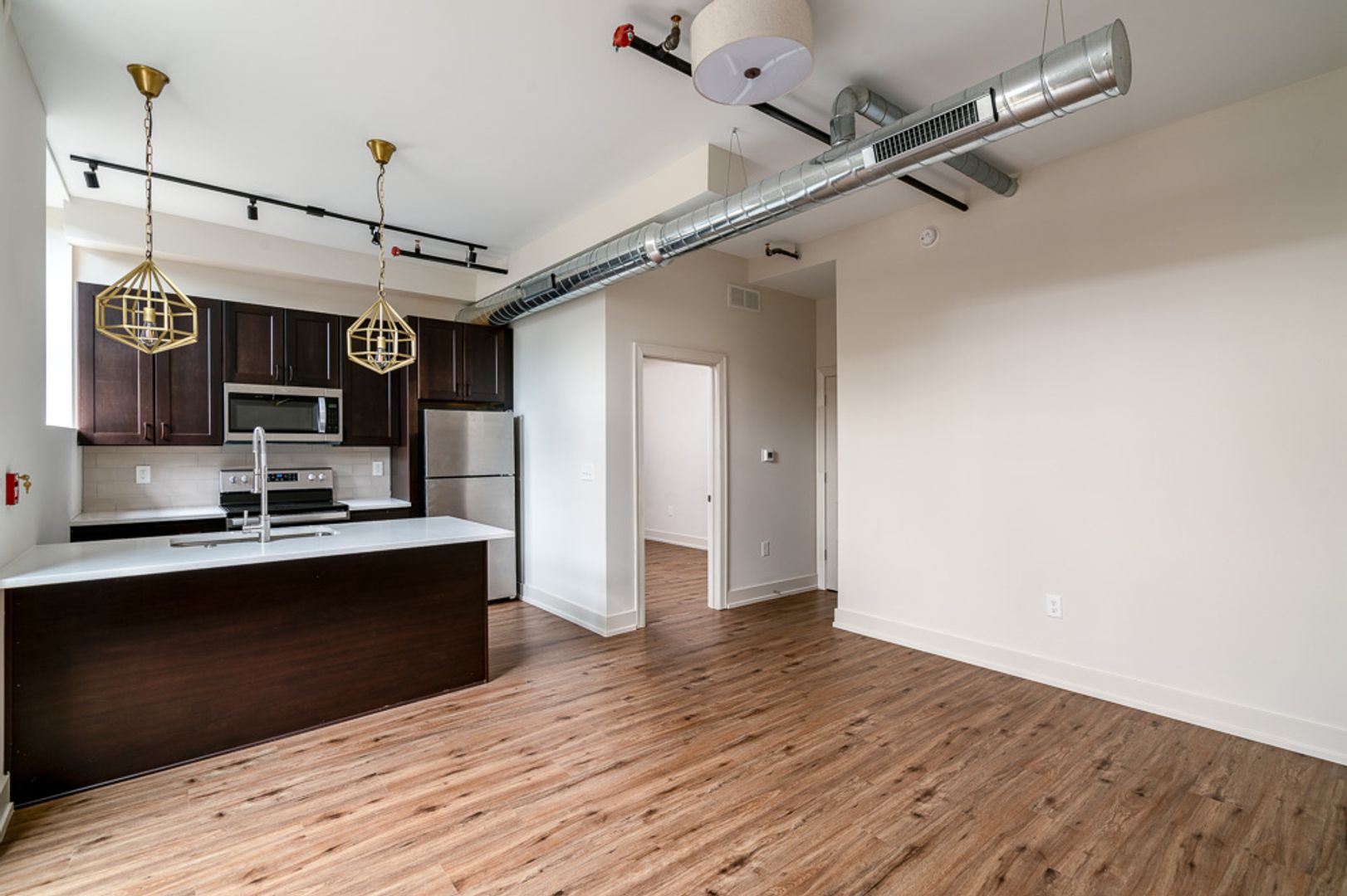 Columbus Apartment: 875 Michigan Ave
