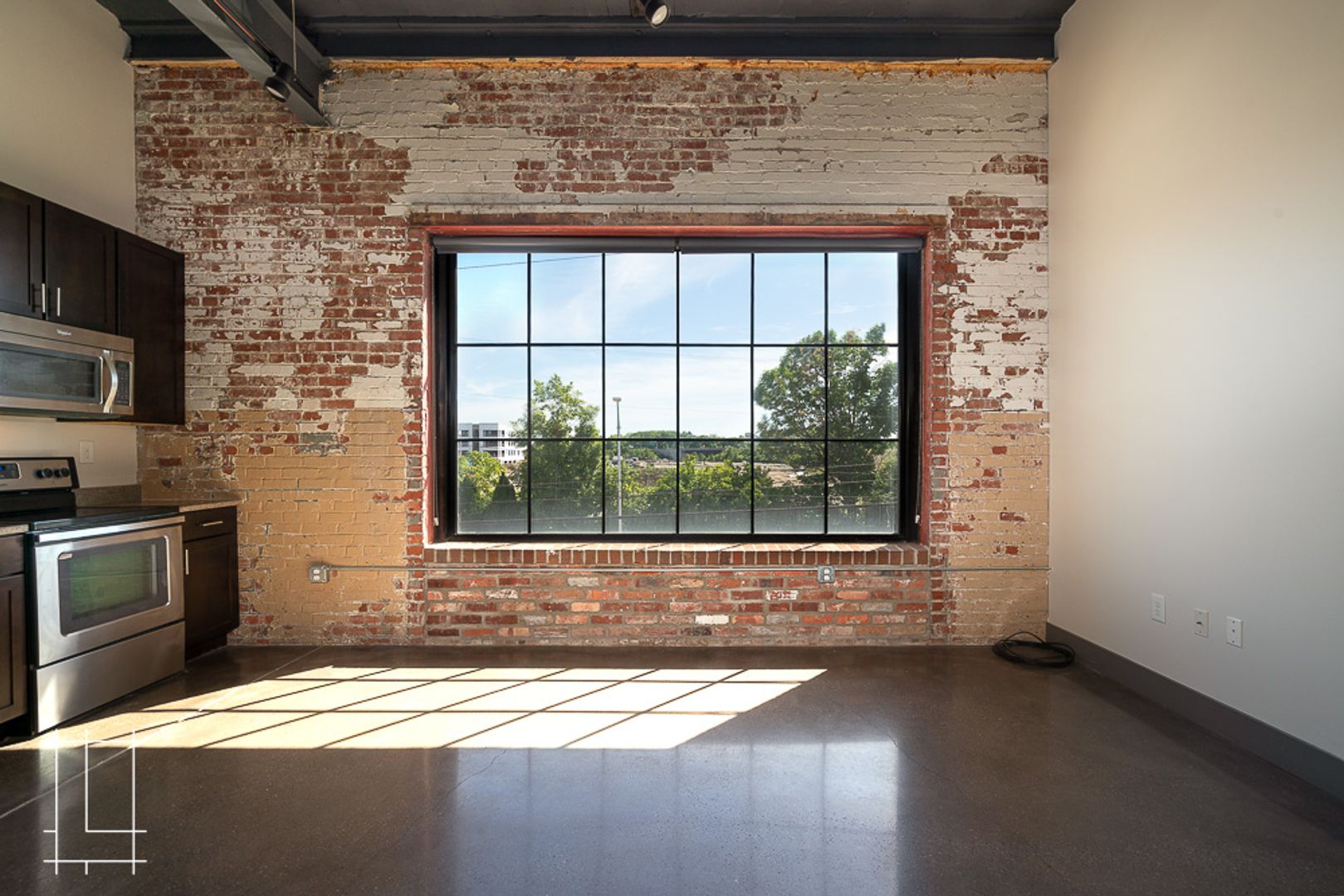 Columbus Apartment: 727 N. 4th St.