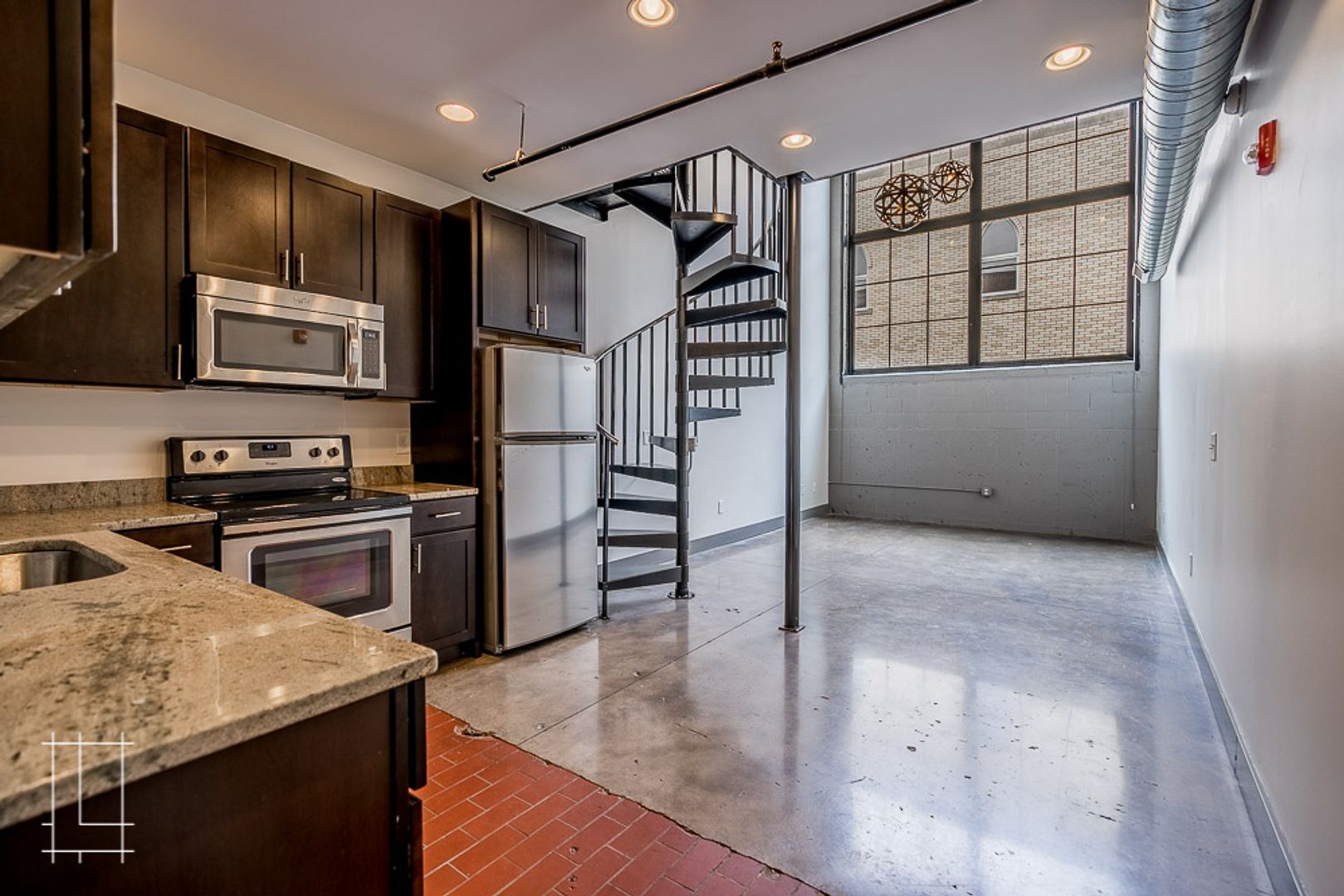 Columbus Apartment: 727 N. 4th St.