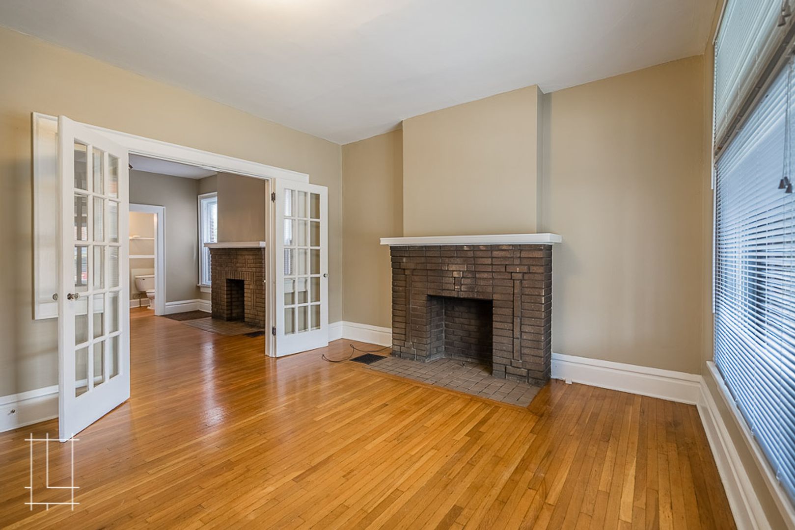 Columbus Apartment: 229 W. 1st Ave